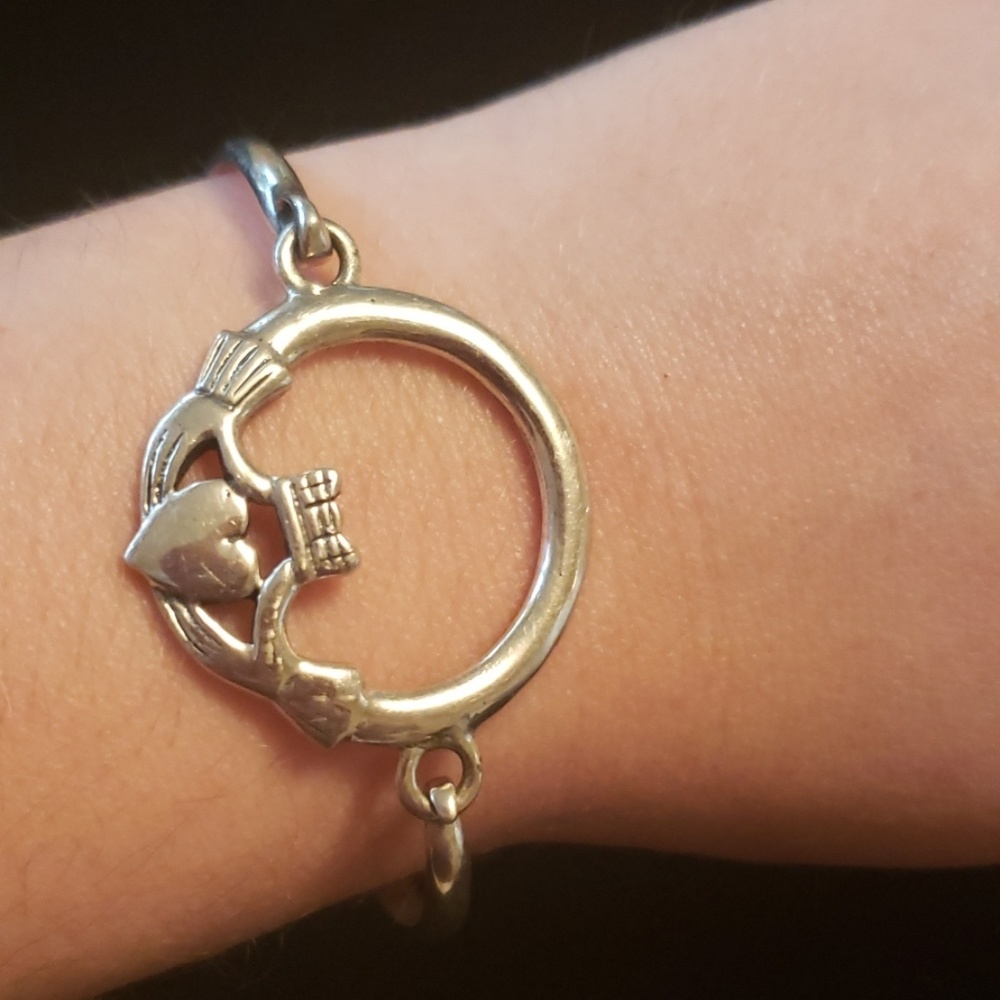 Sterling Silver Claddagh Bracelet